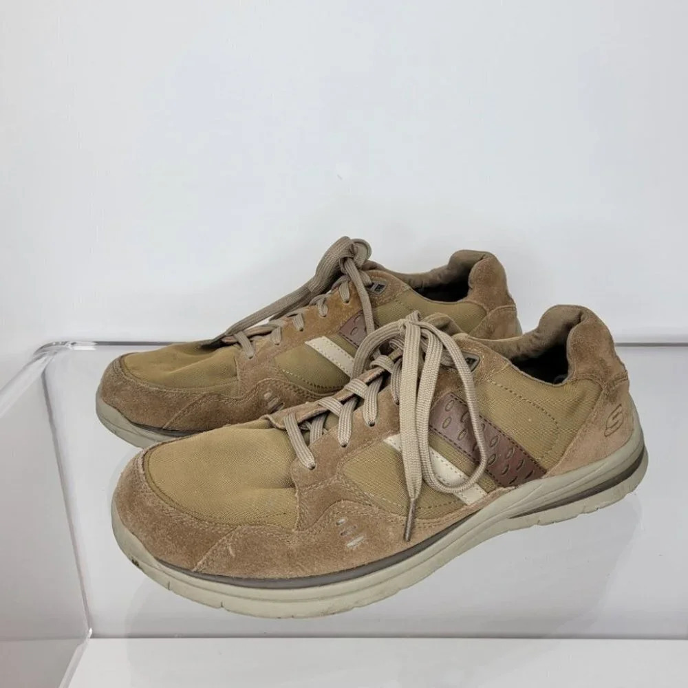 Sketchers  Sneakers